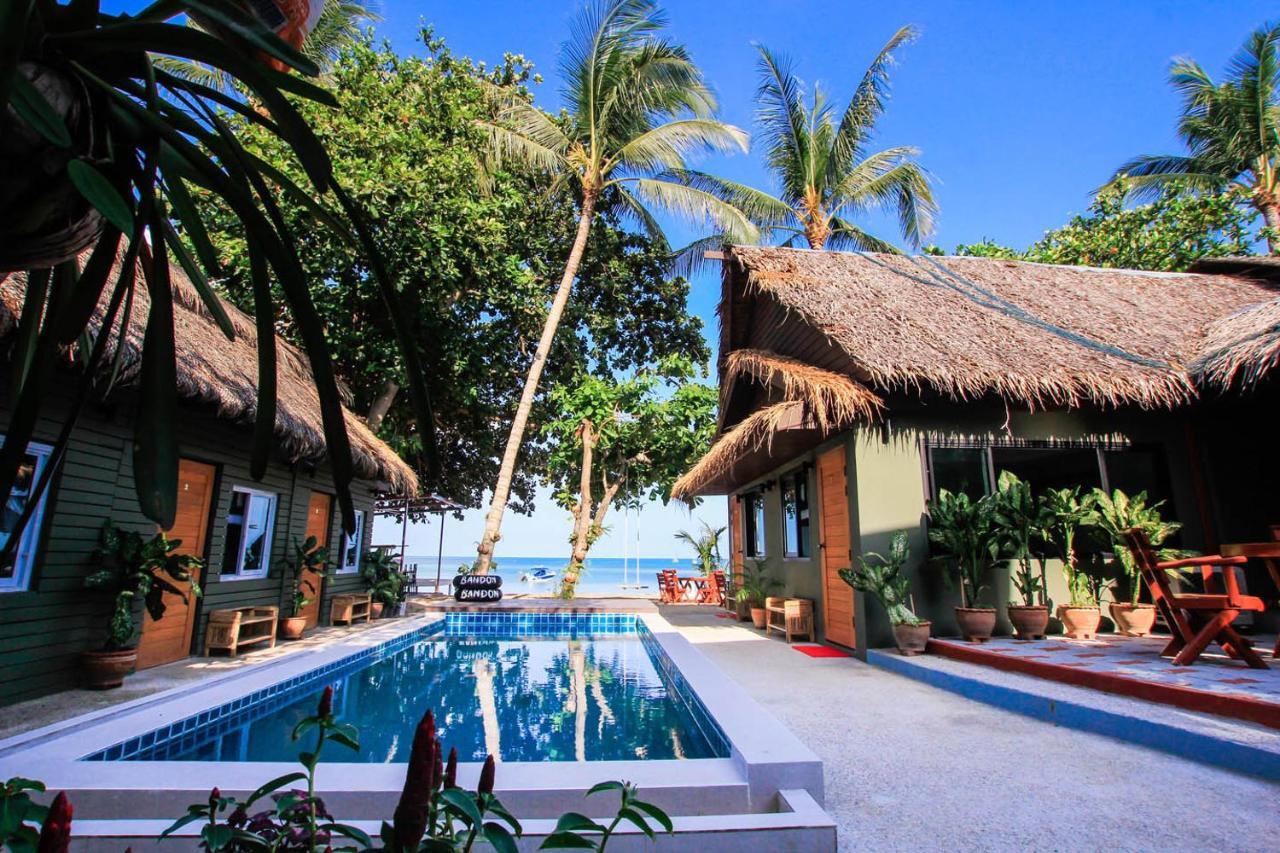 Bandon Beach Bar & Hostel (Adults Only) Ламаи-Бич Экстерьер фото